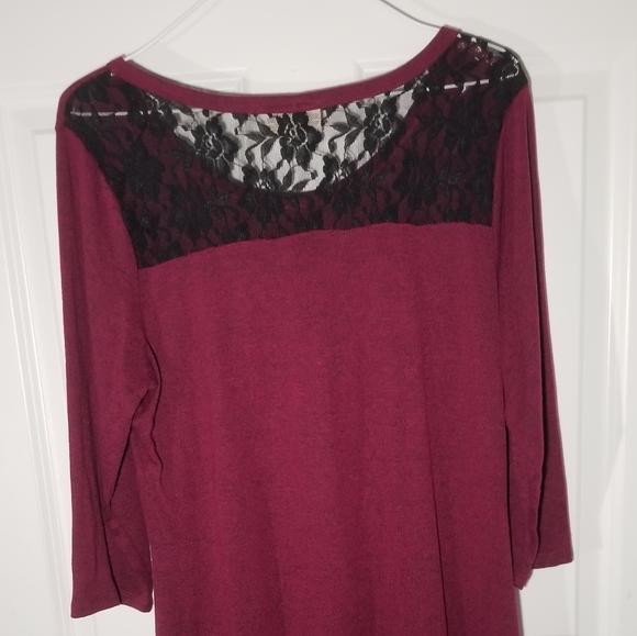 Red long sleeved t-shirt dress - Picture 4 of 5